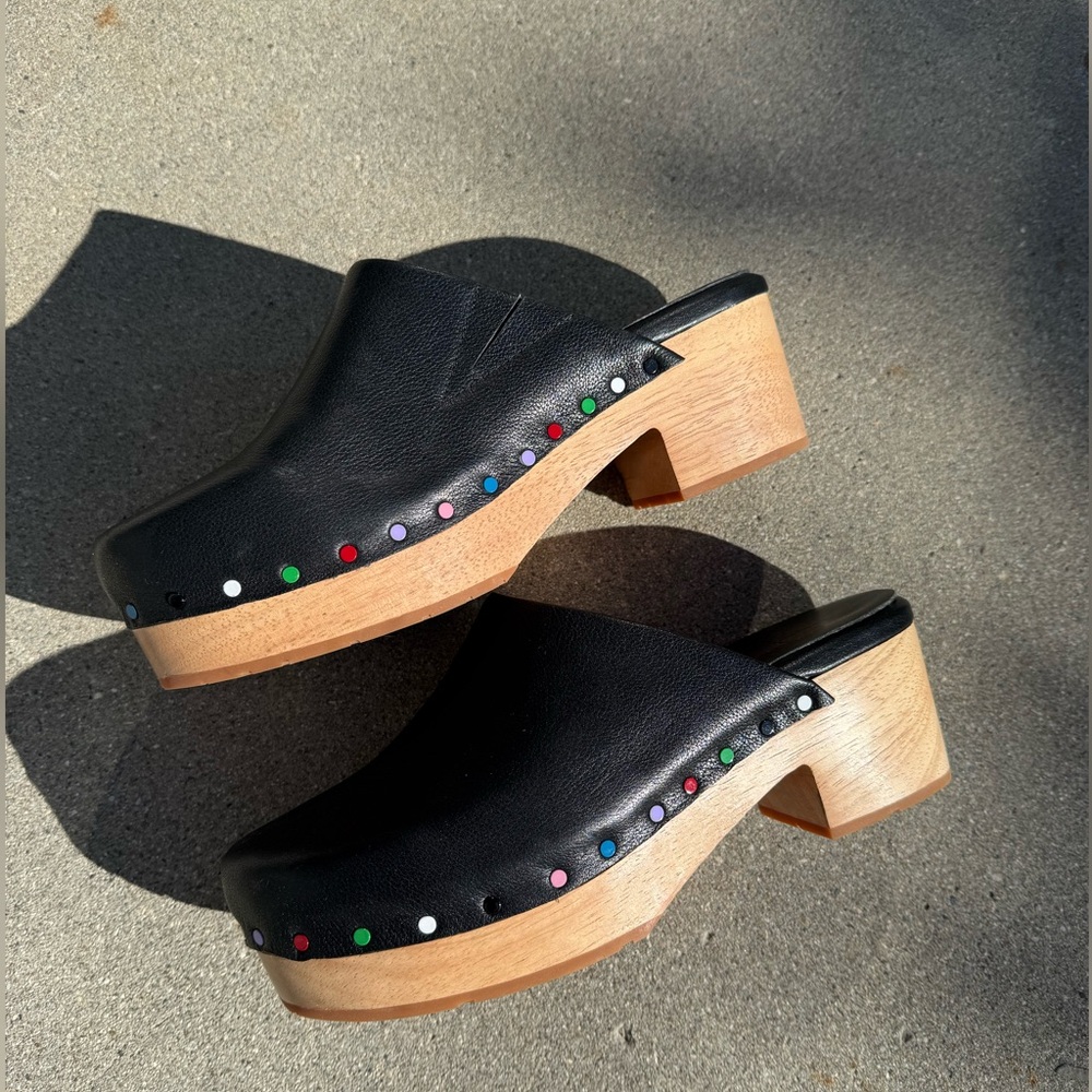 Charlotte Stone clogs!